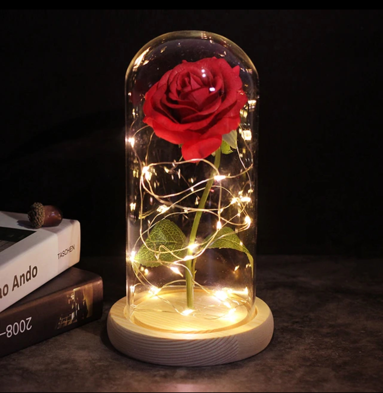 Rose éternelle Sous Cloche avec Lumière LED